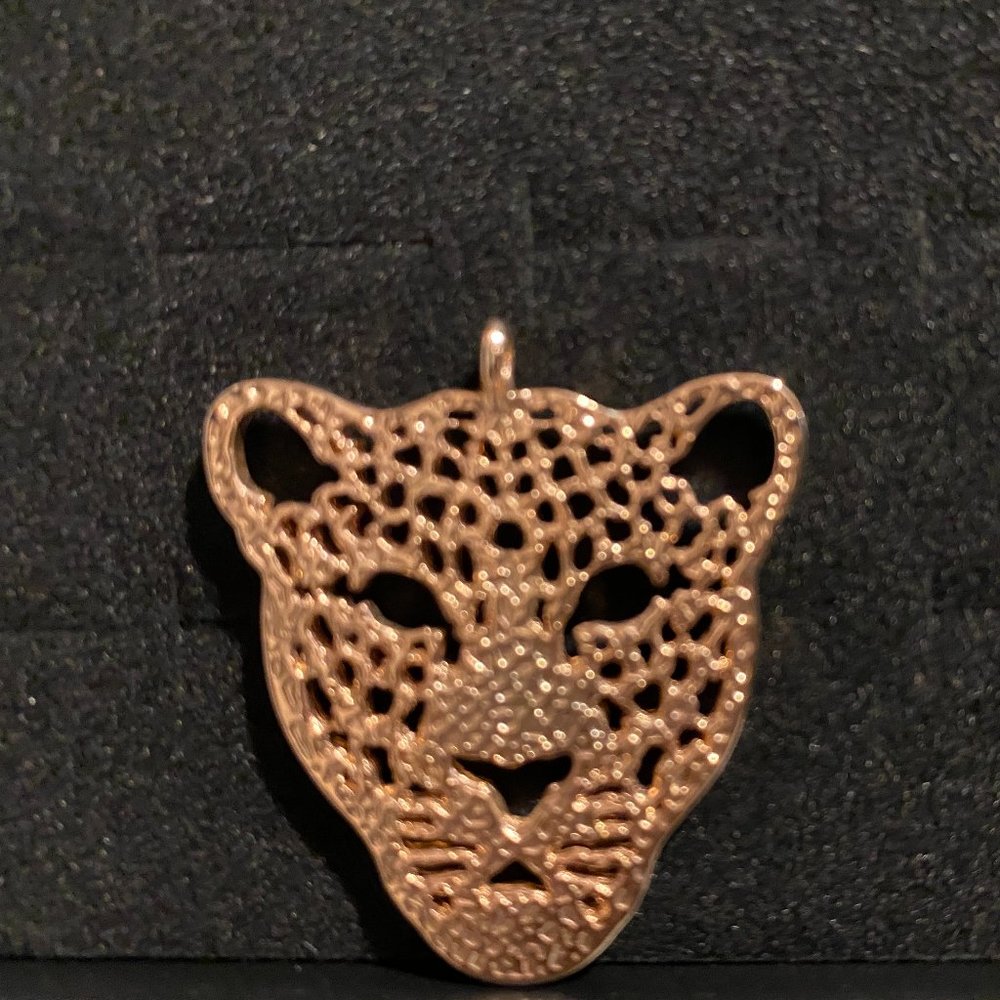 Rose Gold Tone Cheetah Pendant